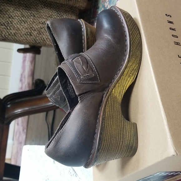 Born Brown Leather Ankle Booties 7M - Picture 4 of 16